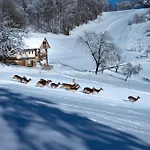 Pajek & Pajcevina On The Hayrack シャレー