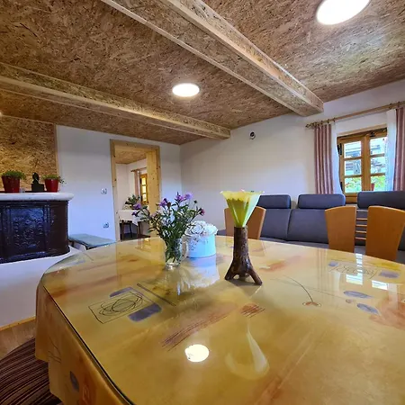 בקתה Pajek & Pajcevina On The Hayrack