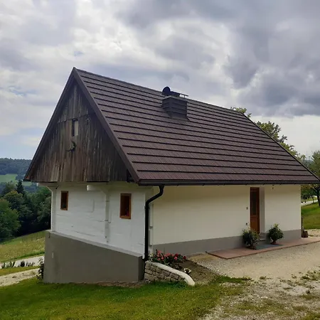 Pajek & Pajcevina On The Hayrack *