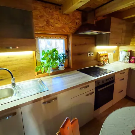 Pajek & Pajcevina On The Hayrack Dobje pri Lesicnem