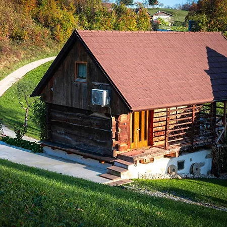 Pajek & Pajcevina On The Hayrack 샬레 Dobje pri Lesicnem