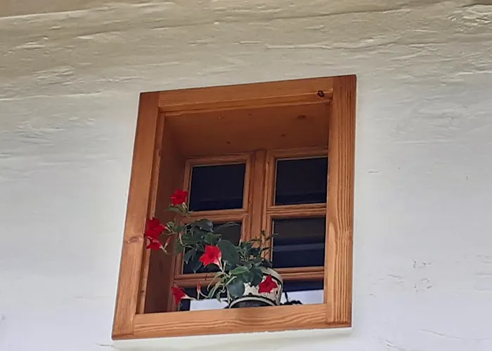 Pajek & Pajcevina On The Hayrack Chalé