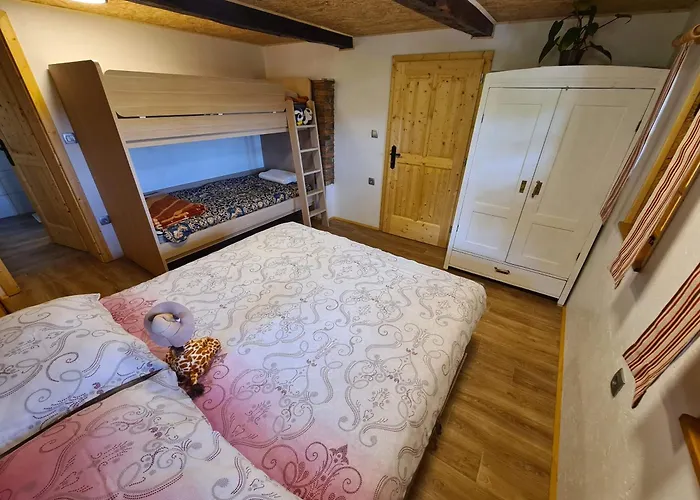 Pajek & Pajcevina On The Hayrack Dobje pri Lesicnem