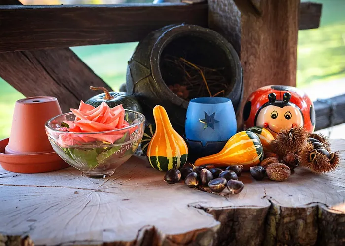 Pajek & Pajcevina On The Hayrack Chalé Dobje pri Lesicnem